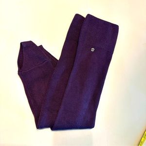 NWOT Lulu Lemon Knit Leg Warmers Purple/ Burgundy